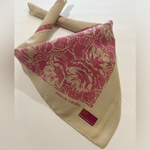 Handkerchief Pierre Cardin Women Floral Patterned Cotton Pocket Square 18” - Picture 1 of 10